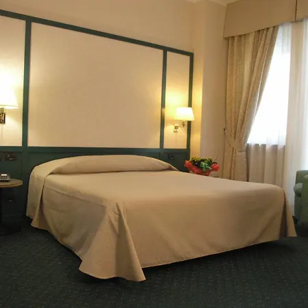 Smeraldo Hotel 2*