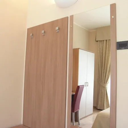 Smeraldo Ξενοδοχείο